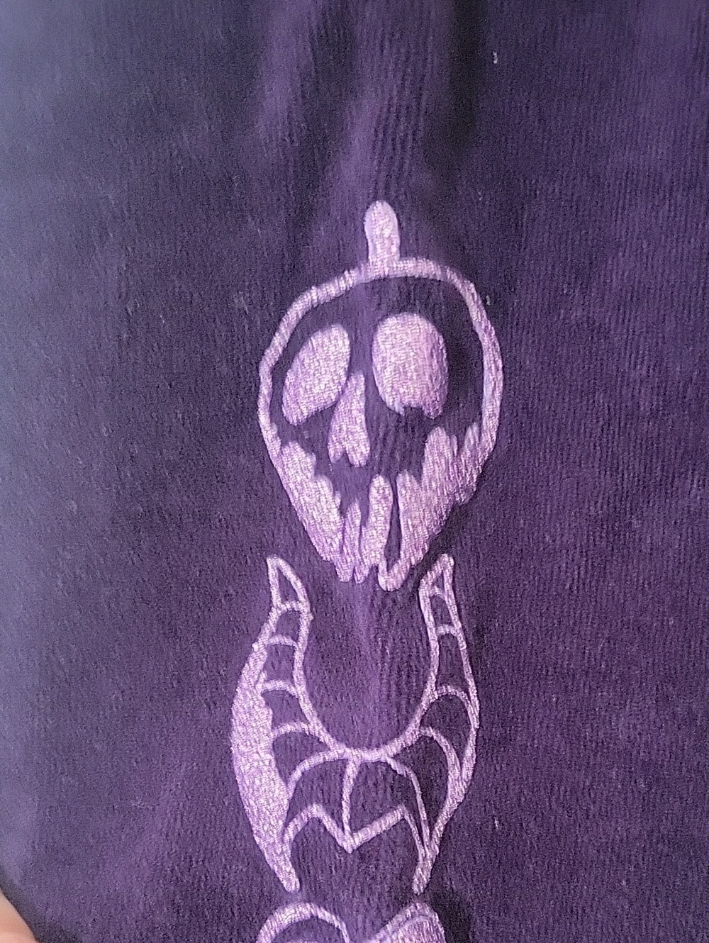 Disney Villans Spirit Jersey in a Dark Purple Velvetish Fabric Size XL - Picture 6 of 16